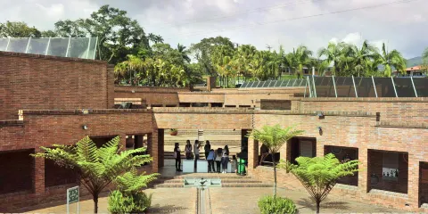 亞美尼亞自然與曆史博物館