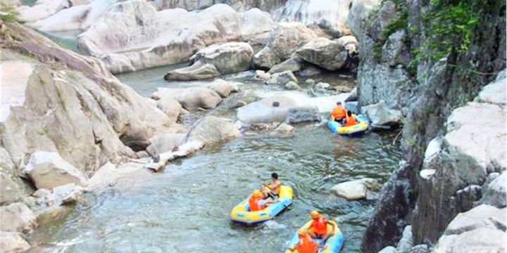 Luohanxi Scenic Area