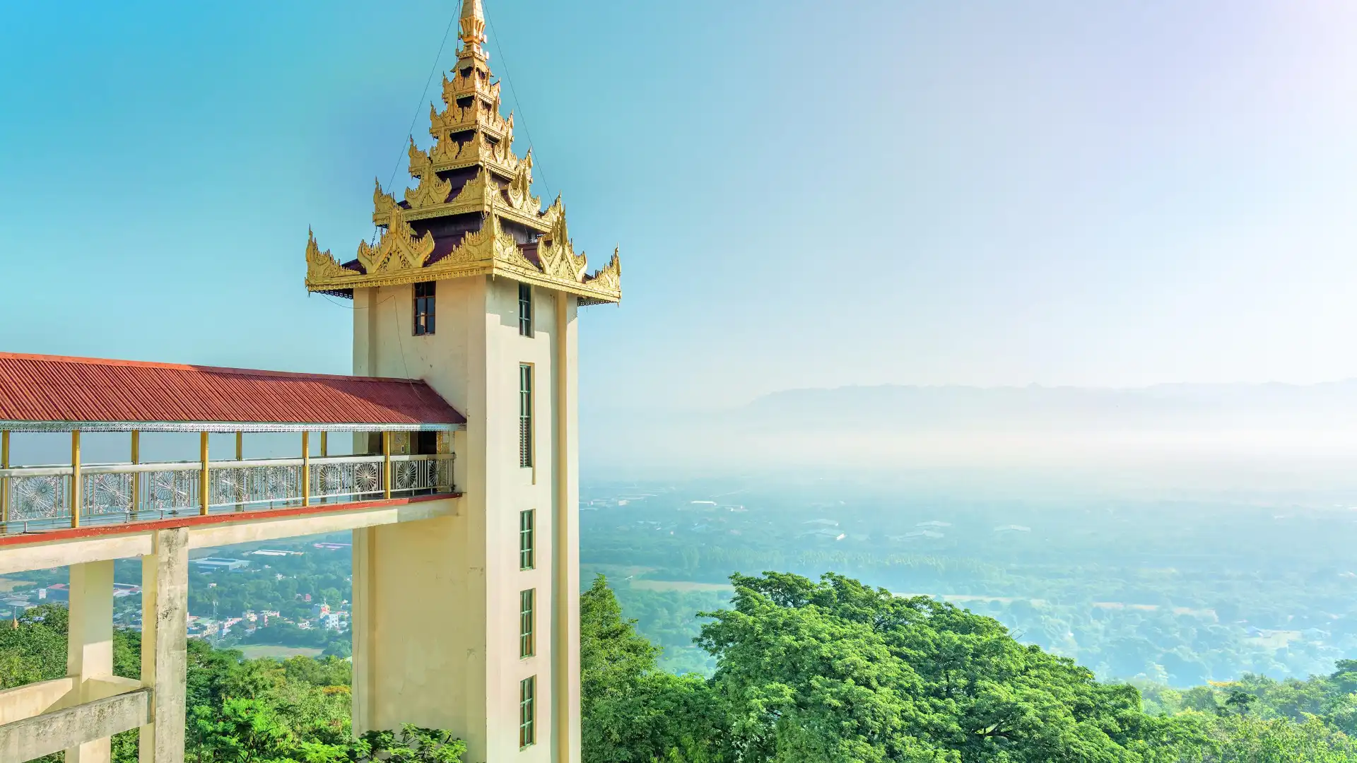Hotels near Mandalay Hill