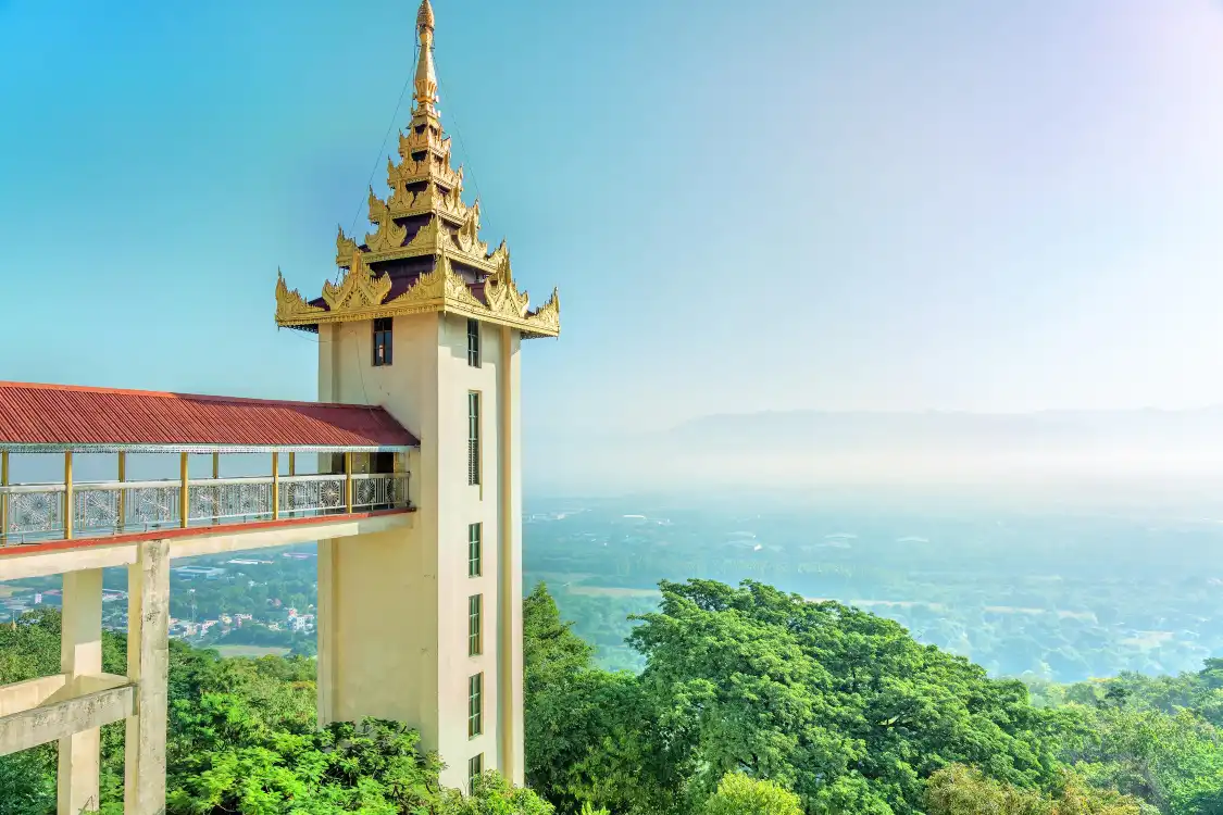 Hotels near Mandalay Hill