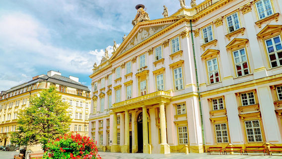 Архиепископский дворец