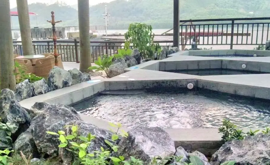 Yunhai Jianquan Jiudian Hot Spring