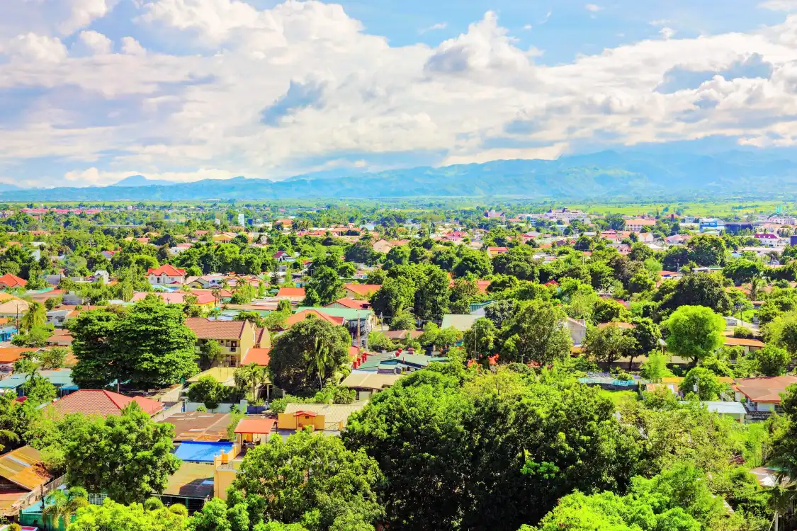 Hotels near Clark Freeport