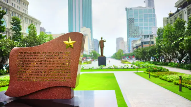 Công trường Lam Sơn