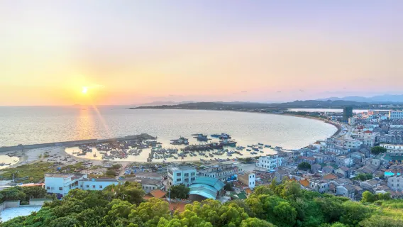玩水避暑