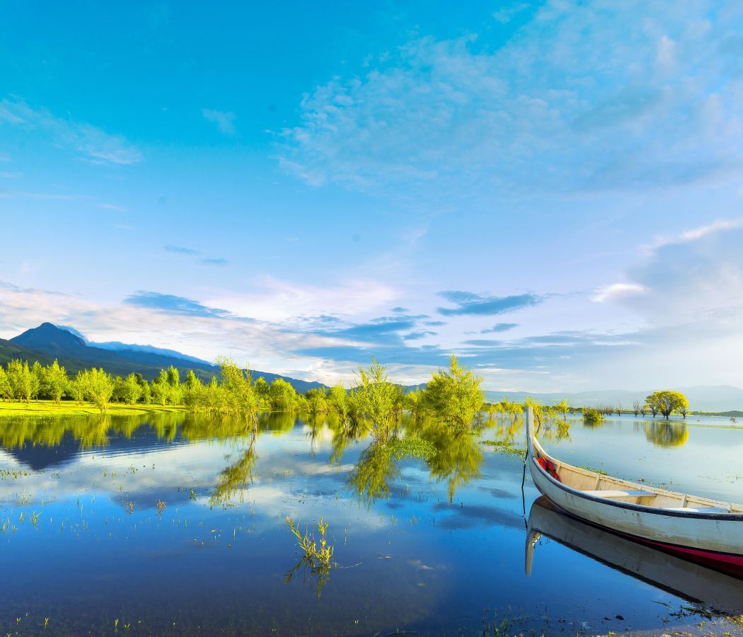 Lijiang Lashihai Wetland Scenic Area