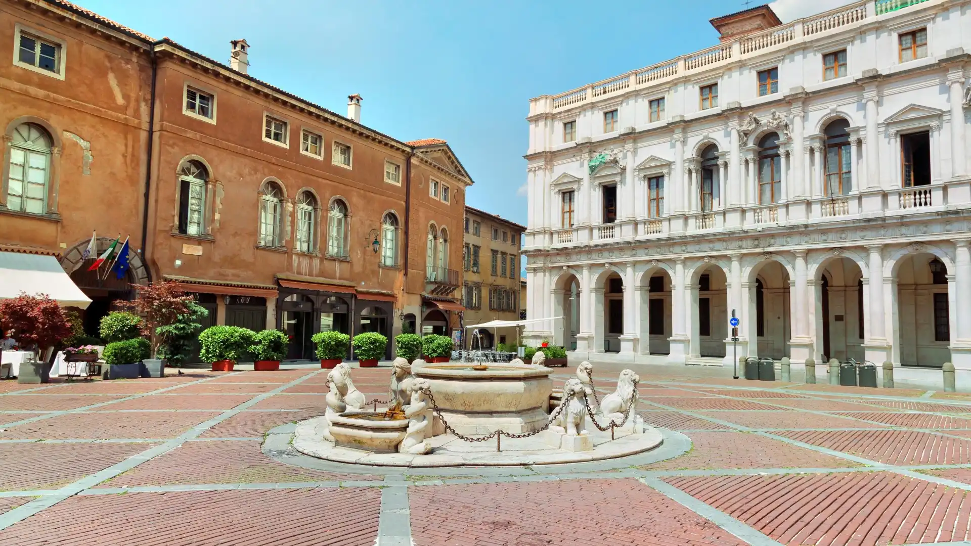Hotels near Palazzo del Podesta