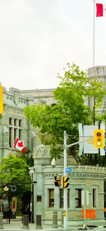 Hotels near Royal Canadian Mint