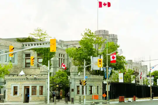 Hotels near Royal Canadian Mint