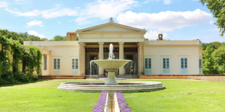 夏洛滕霍夫公園