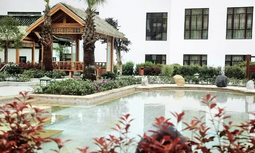 Tiantai Hot Spring Villa