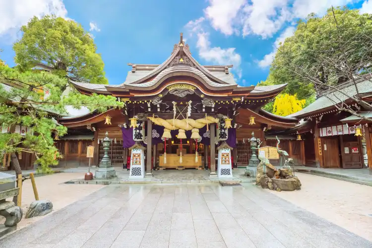 Hotels near Tochoji Temple