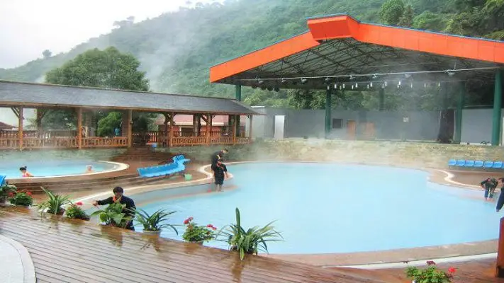 Luojishan Hot Spring Mountain Villa