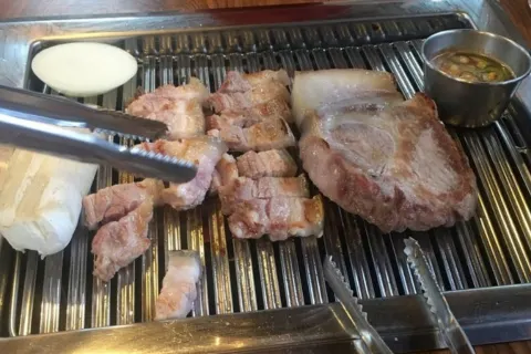 cham-mas-naheug-dwaeji