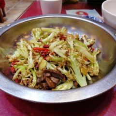 YILAOMATIHUA User Photo