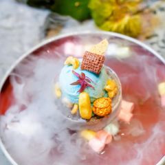 Queen·Cheuk Yuet User Photo