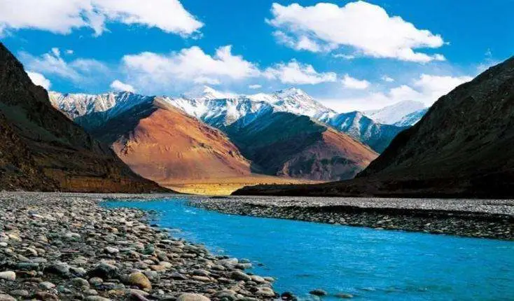 Yurungqash River