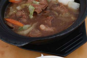 佰思味黃燜雞米飯(陽明東路店)用戶圖片