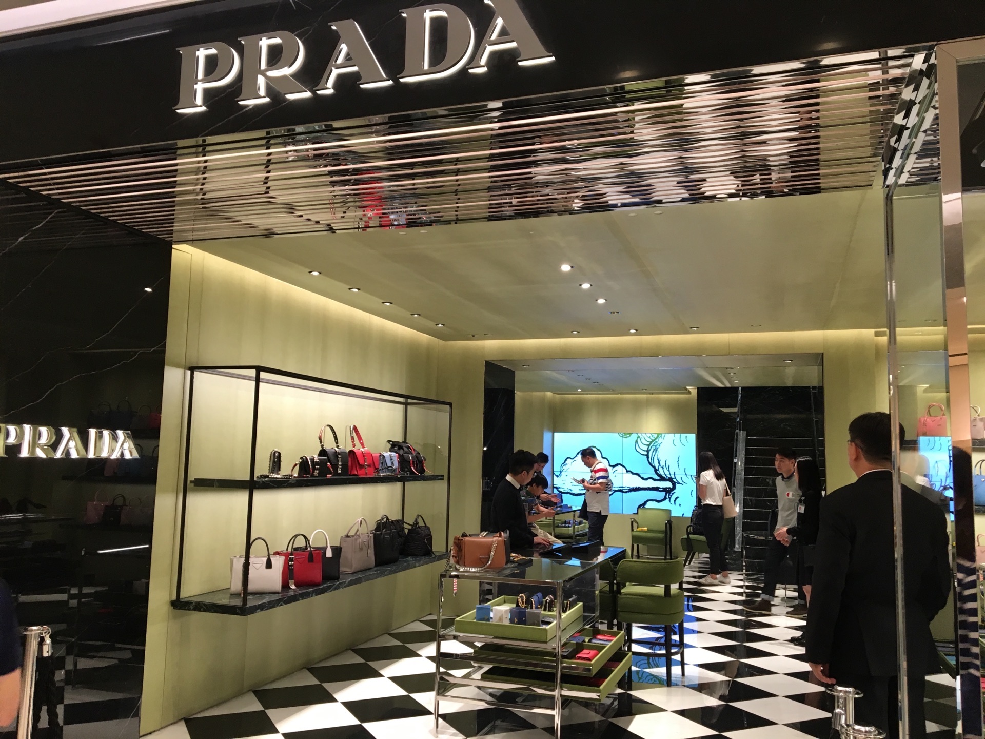 PRADA(Sogo) travel guidebook –must visit attractions in Hong Kong – PRADA(Sogo)  nearby recommendation – Trip.com