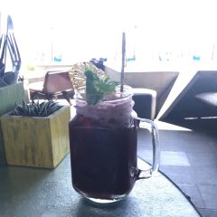 Unique Rooftop Bar & Restaurant User Photo