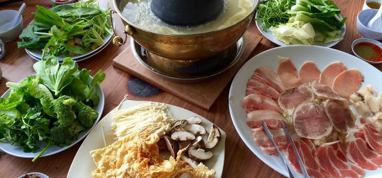 Highlands Steamboat Restaurant