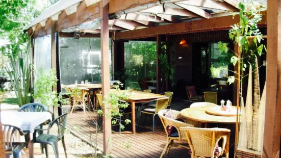 Alfresco's Outdoor Eatery & Pizzeria