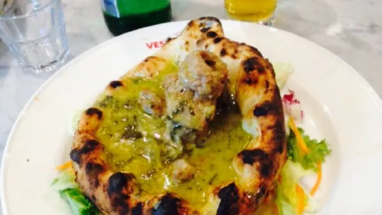 vesuvya napoli eat