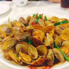 XIAO YAN JING DA PAI DANG User Photo