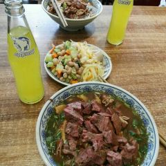 MENKUANGHUTONGBAINIANLUZHU User Photo
