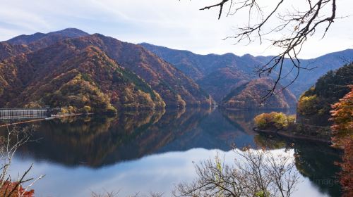 奧多摩湖