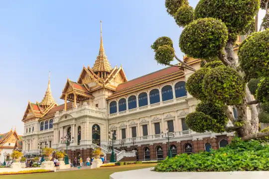 Các khách sạn gần Chakri Maha Prasat Hall