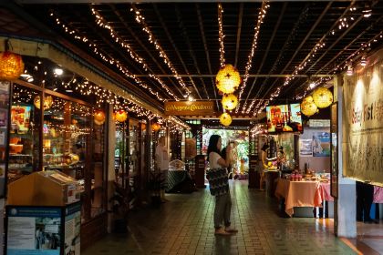 Cabbages & Condoms Restaurant