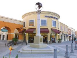 Las Americas Premium Outlets