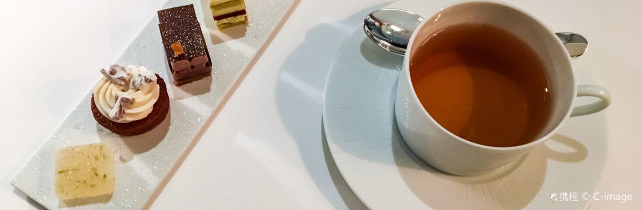 Dominique Bouchet Tokyo