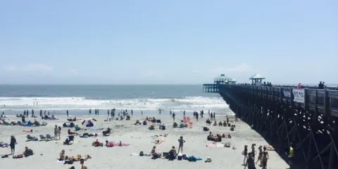 Pier 101 Restaurant & Bar