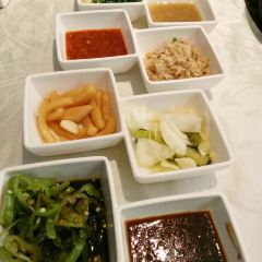 YUE BAI HAI User Photo