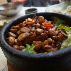 Korean JiangJun NiuPai KaoRou Restaurant (XinYang Road) 여행 사진