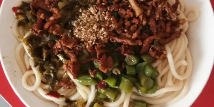 酸菜豆角肉絲餄餎