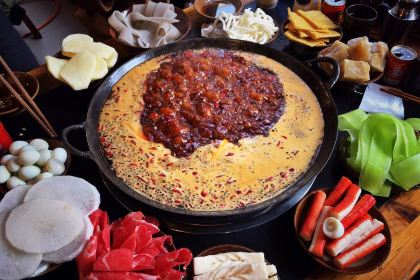 擂神老火锅(回龙湾店)