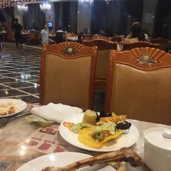 Jin Yuan Hotel Revolving Restaurant User Photo