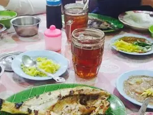 Ruman Makan Paotere