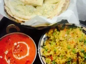Kopeo Indian Restaurant, Bar & Takeaway