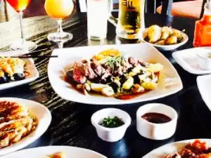 Ají China Bistro