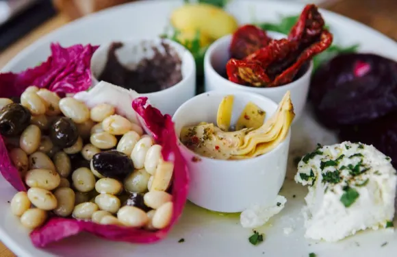 Apricus Osteria & Bar