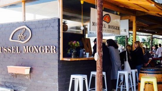 The Mussel Monger & Oyster Bar