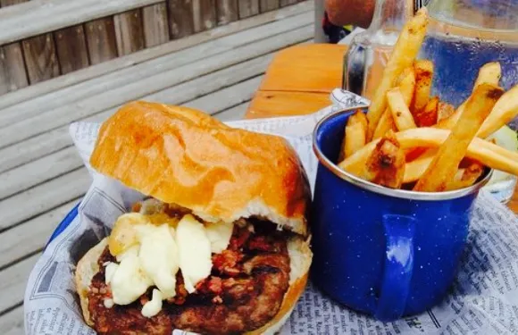 Bootlegger's Cove Pub