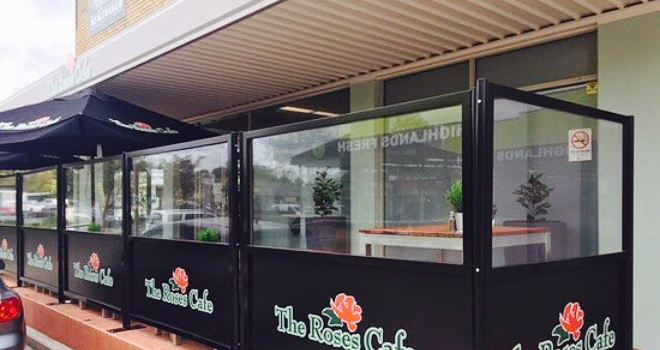 The Roses Cafe