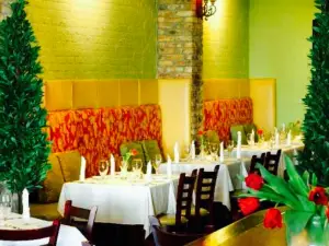 Dominique's Wine Boutique & Bistro