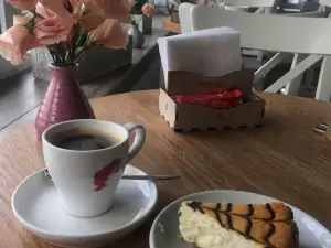 LAVKA - Cafe Bakery Pastry Shop