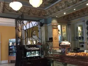 Lafayette's Brasserie
